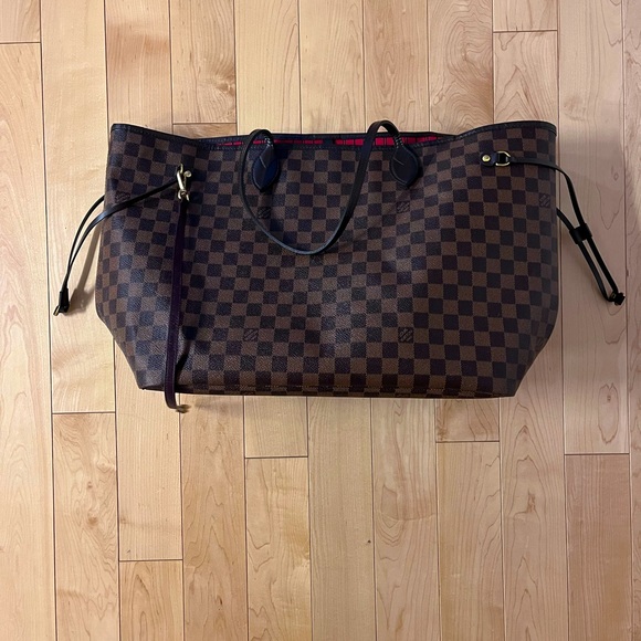 Louis Vuitton Neverfull GM tote with removable pouch - Picture 3 of 5